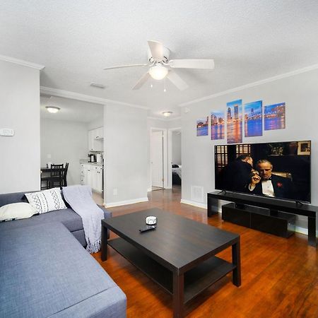 King Bedroom 2Bed1Bath Sleeps 4 Close To Town Center Downtown Beach Mayo Clinic Джексонвілл Екстер'єр фото
